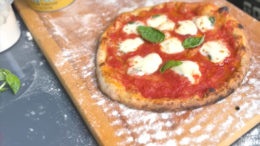 La meilleure pâte à pizza mince